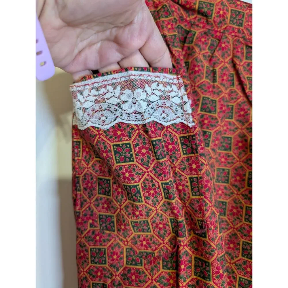 Vintage Handmade Christmas Apron Red Geometric Floral Lace Trim Cottagecore